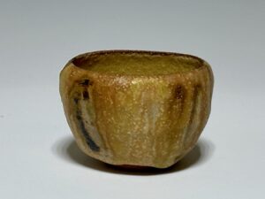 林 恭助　黄瀬戸酒盃　GU25042