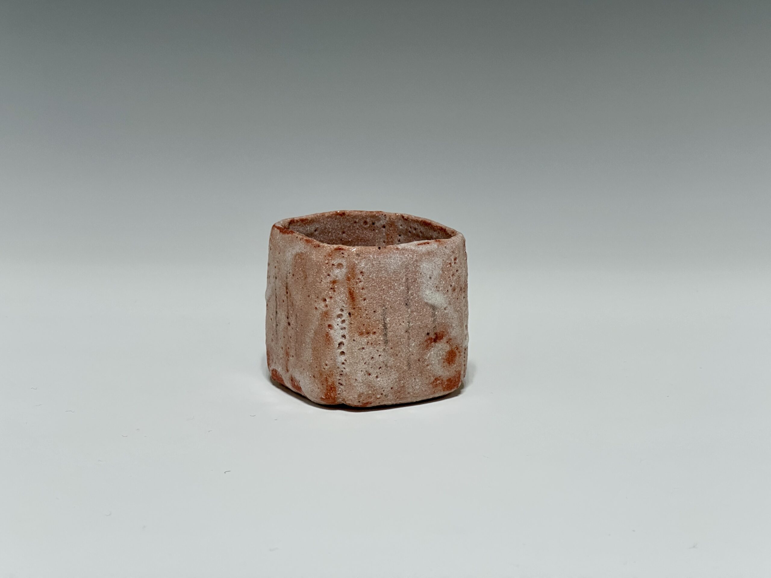 瀧川恵美子 志野四方猪口 Emiko Takigawa Shino Square Sake Cup - 画像 (4)