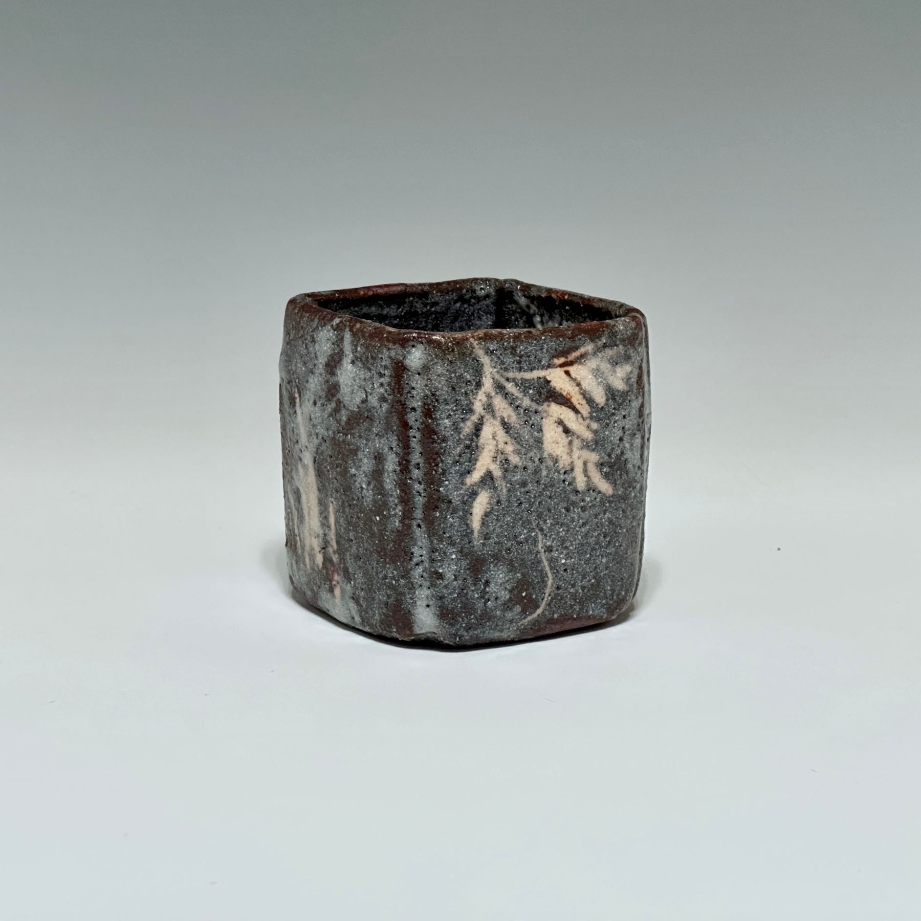 瀧川恵美子 鼠志野猪口 Emiko Takigawa – Nezumi Shino Choko - 画像 (4)